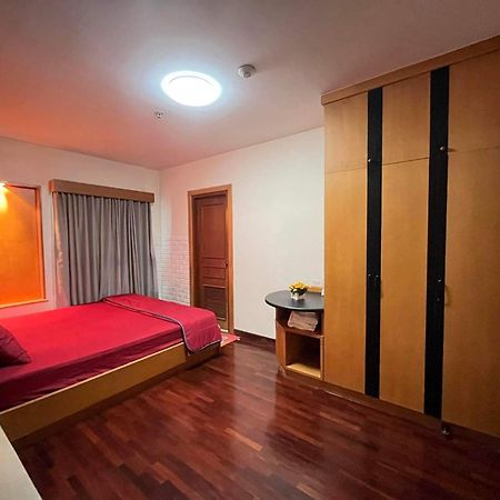 Grand Diamond Condo Suites Bangkok Exterior photo