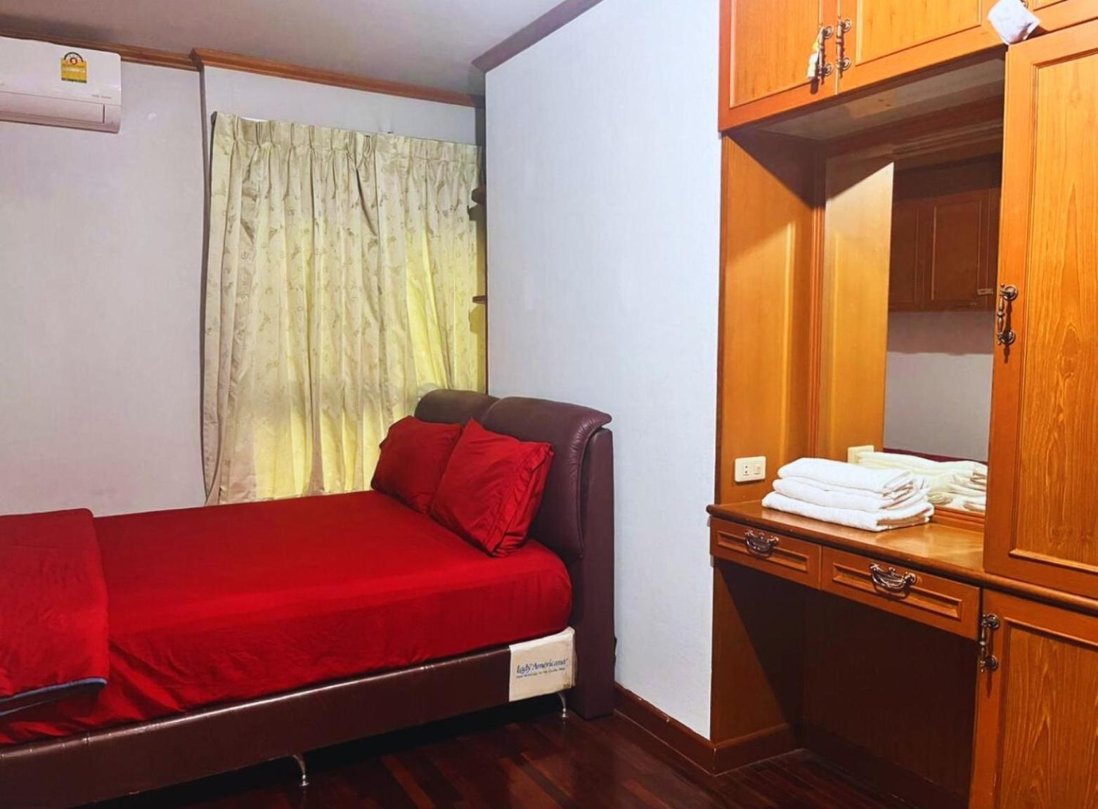 Grand Diamond Condo Suites Bangkok Exterior photo
